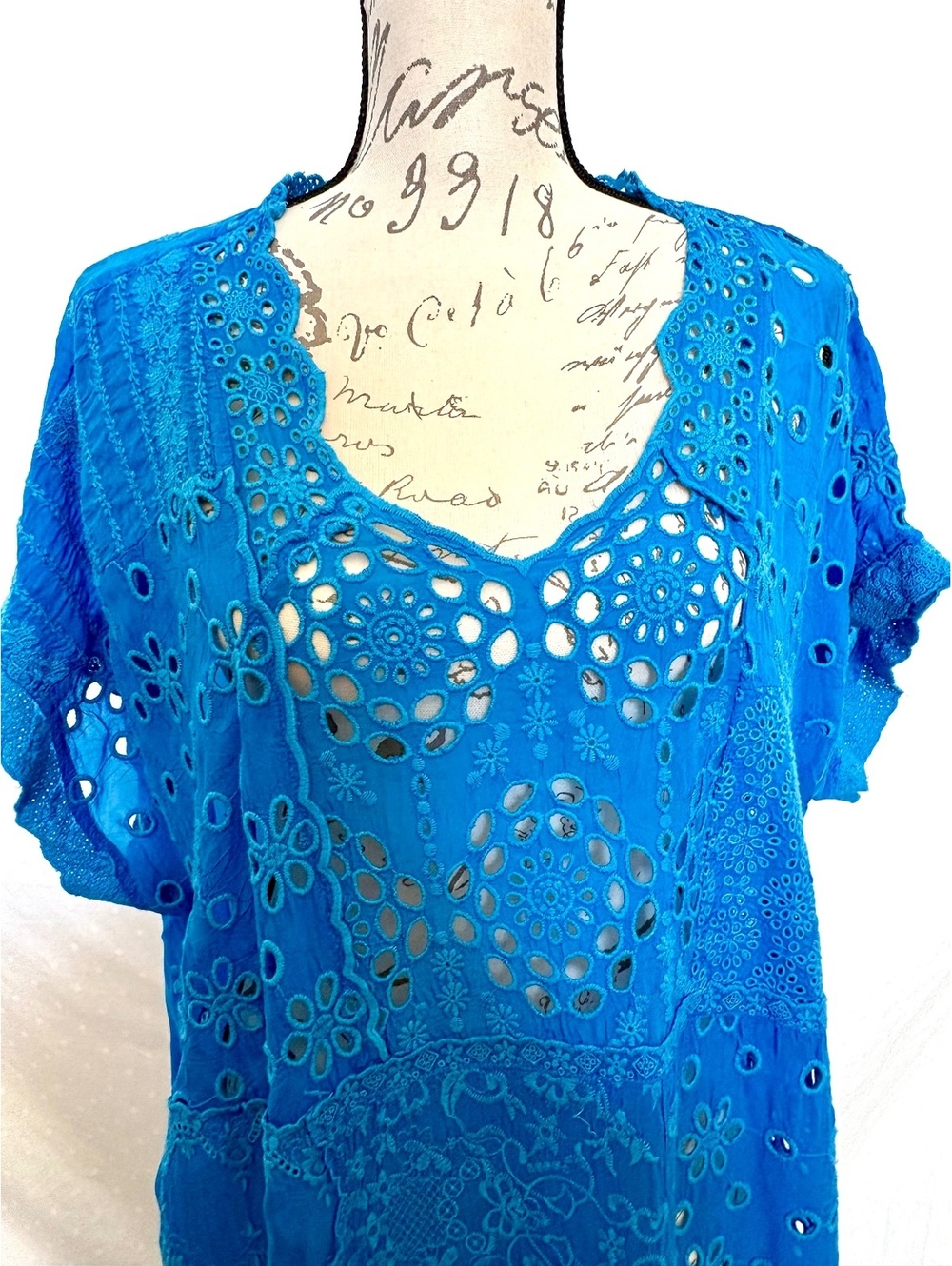 JOHNNY WAS. Like new. Teal blue embroidered eyelet Boho midi dress. Size XXL.